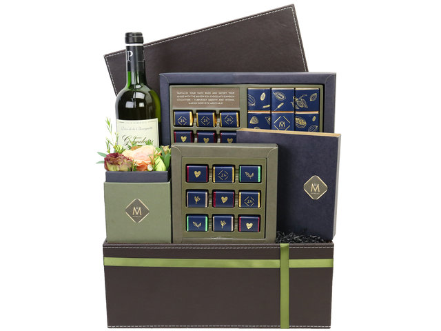 Wine n Food Hamper - Maison XXII Gift Hampers M1 - HR0801A5 Photo